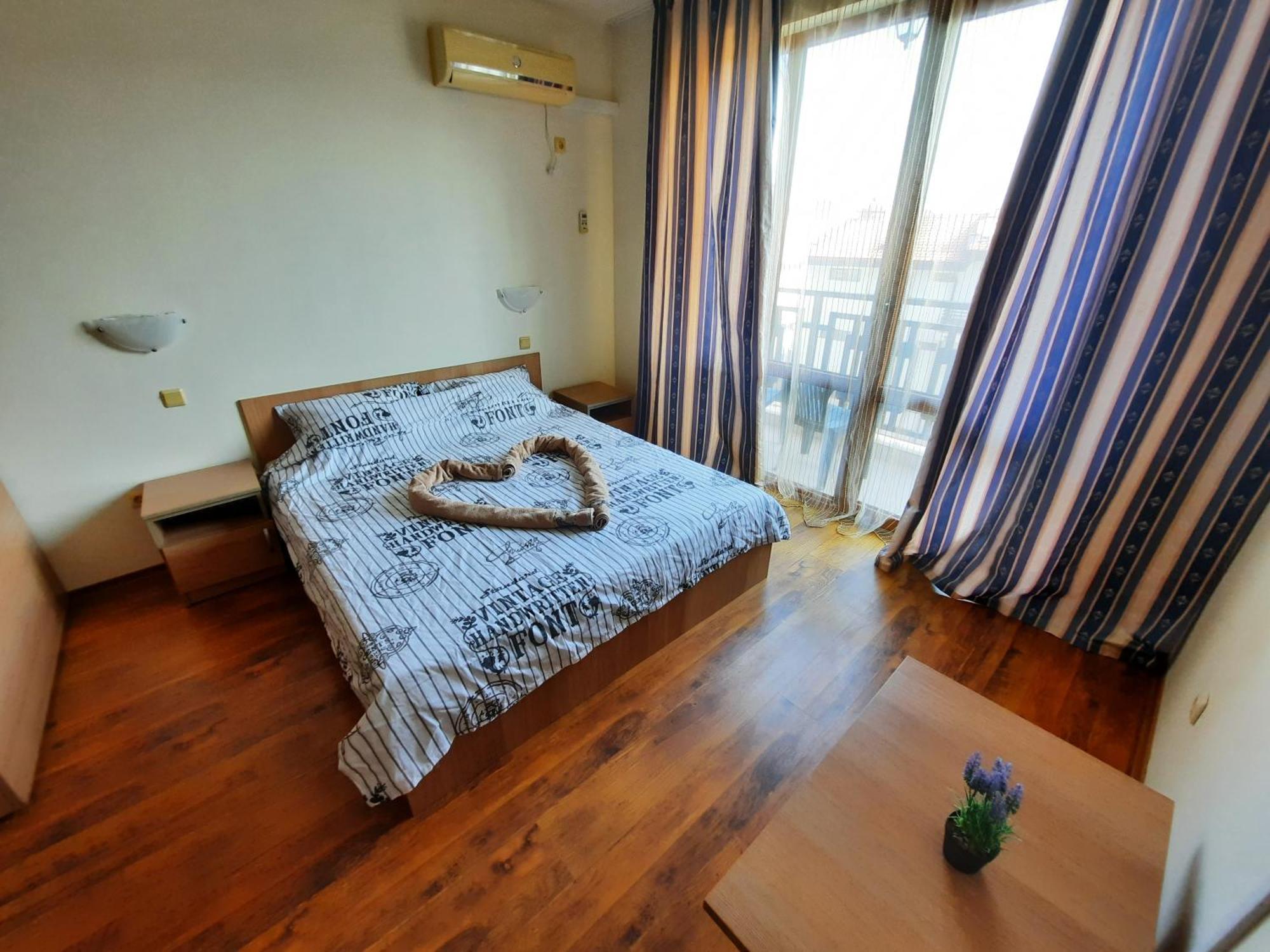 Апатаменти За Гости Sunshine И Glory Sveti Vlas Exterior foto