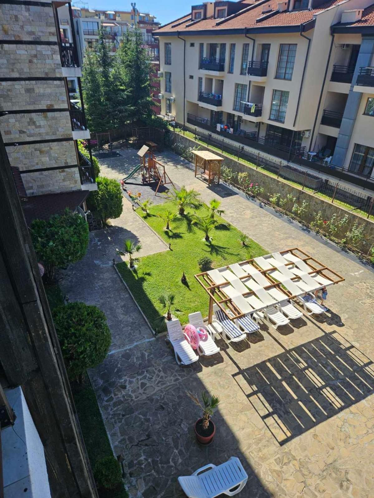 Апатаменти За Гости Sunshine И Glory Sveti Vlas Exterior foto