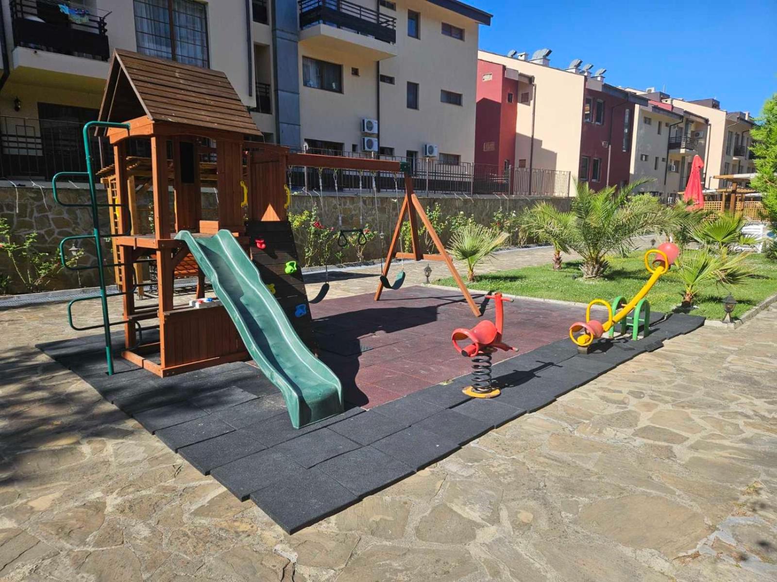 Апатаменти За Гости Sunshine И Glory Sveti Vlas Exterior foto