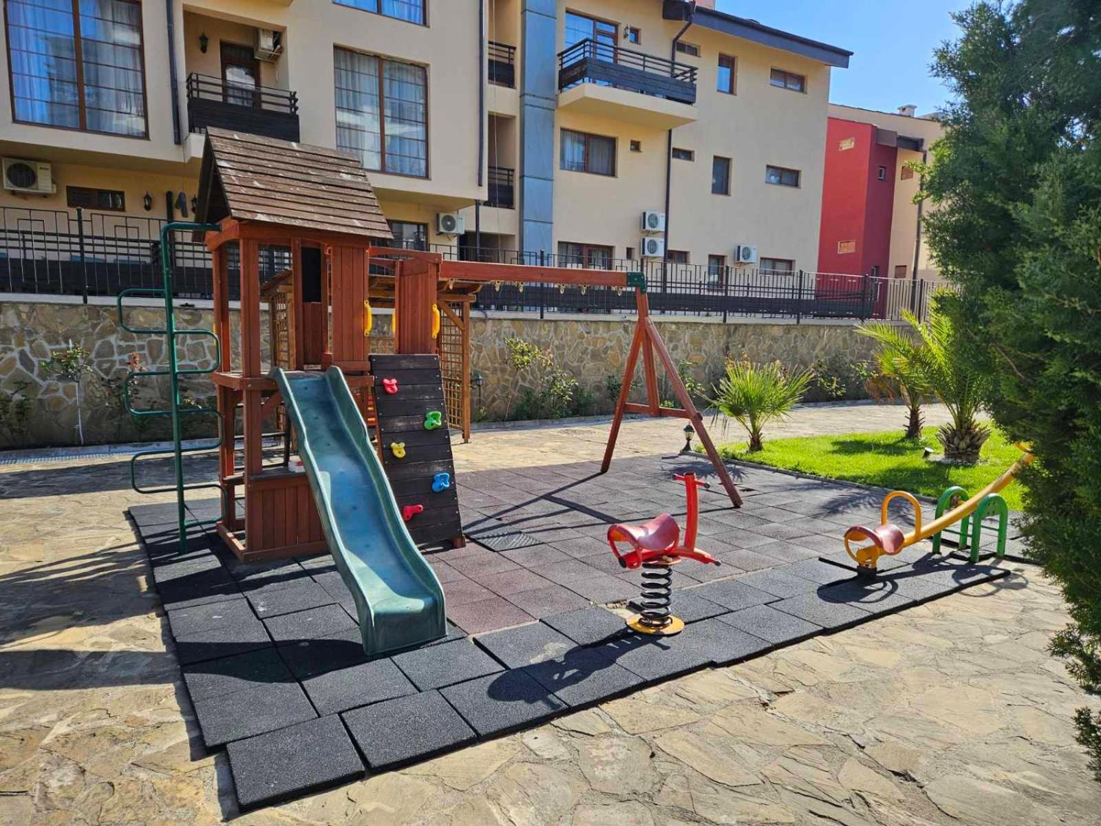 Апатаменти За Гости Sunshine И Glory Sveti Vlas Exterior foto