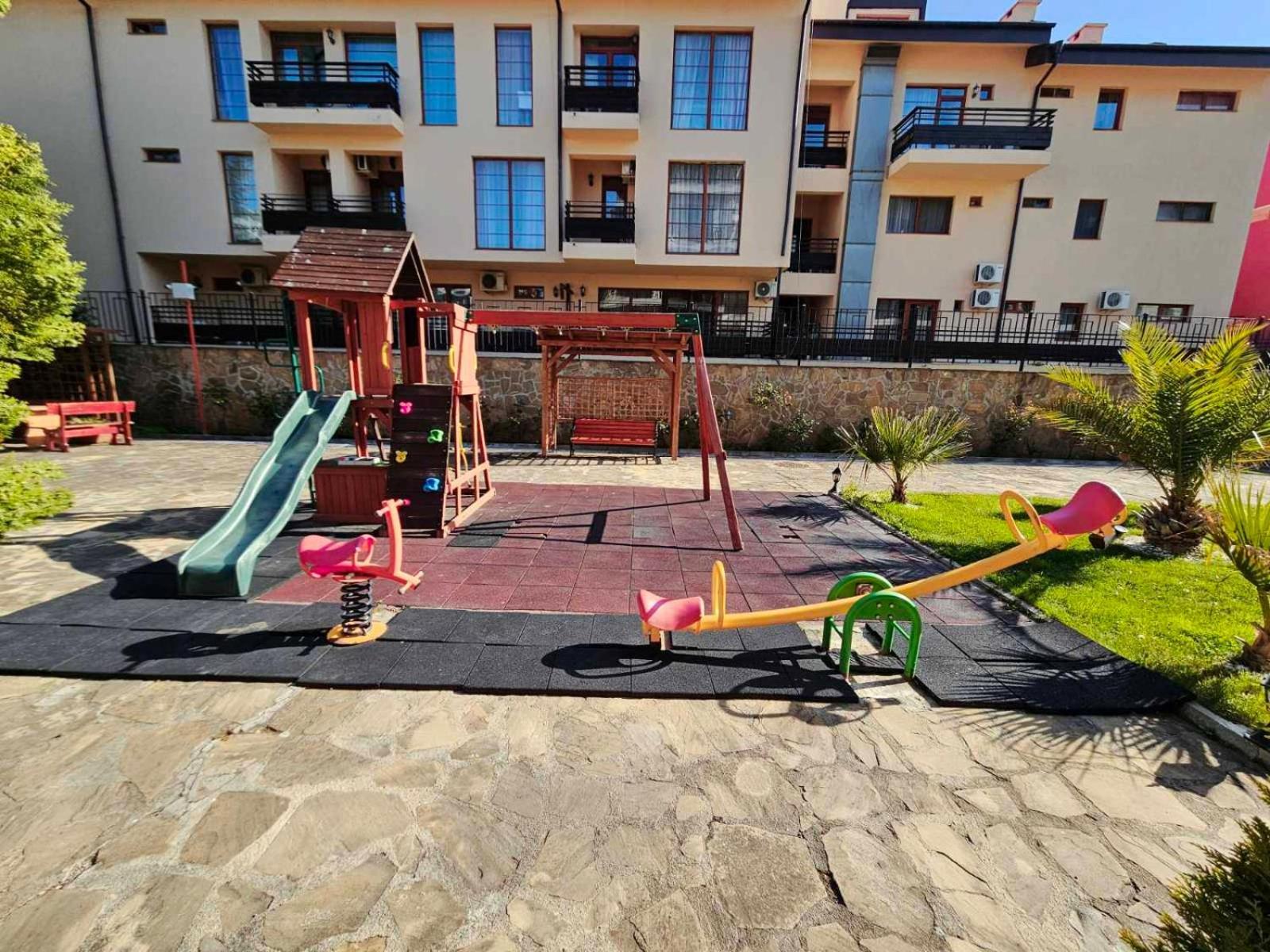 Апатаменти За Гости Sunshine И Glory Sveti Vlas Exterior foto